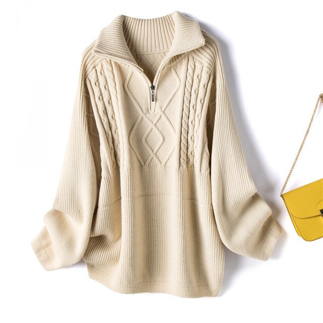 Chic women's oversized knit sweater, perfect for comfortable autumn & winter fashion.