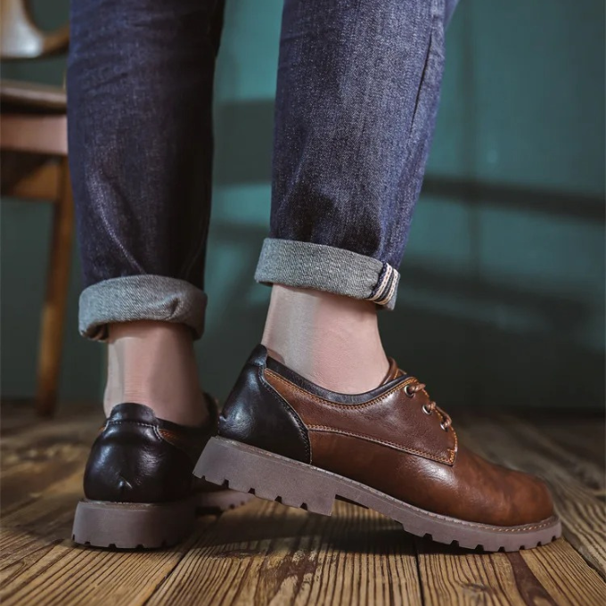 Durable dark brown Cedar Ridge Oxfords, men's classic shoes for stylish formal looks.