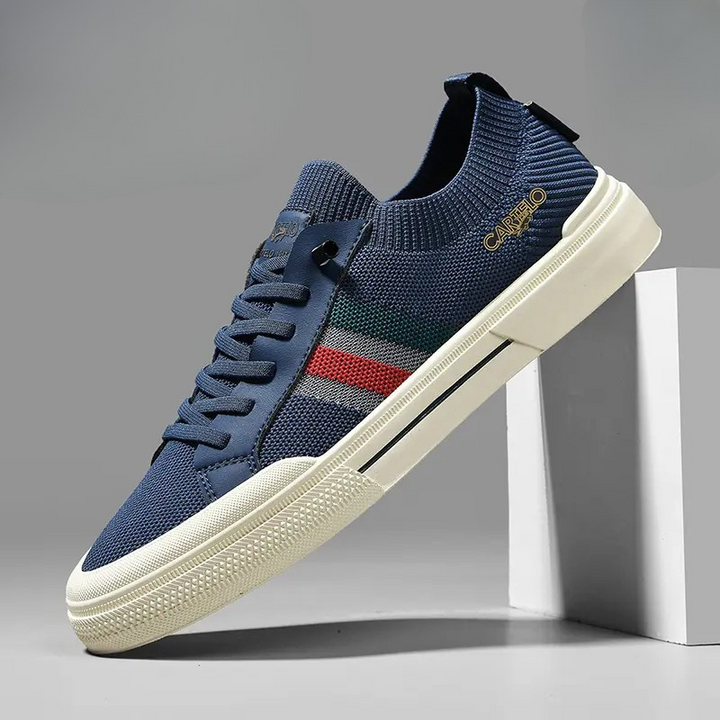 Men's lightweight comfort sneakers, perfect for everyday casual style and walking.