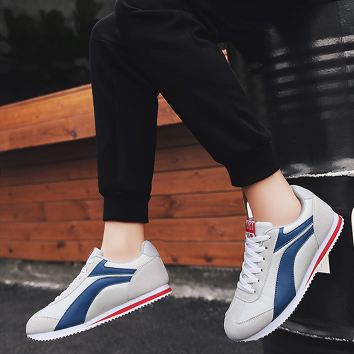 Lightweight RetroStride men's sneakers offering supreme all-day comfort & a classic retro style.