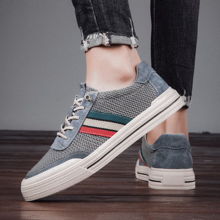 Classic men's retro footwear, blending sporty aesthetics with casual comfort.