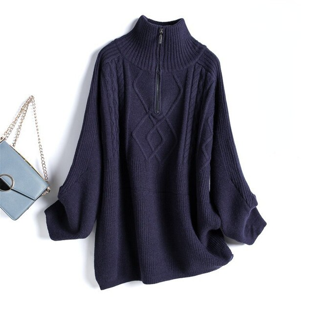 Stylish women's oversized sweater, ideal for an effortless, relaxed and chic look.