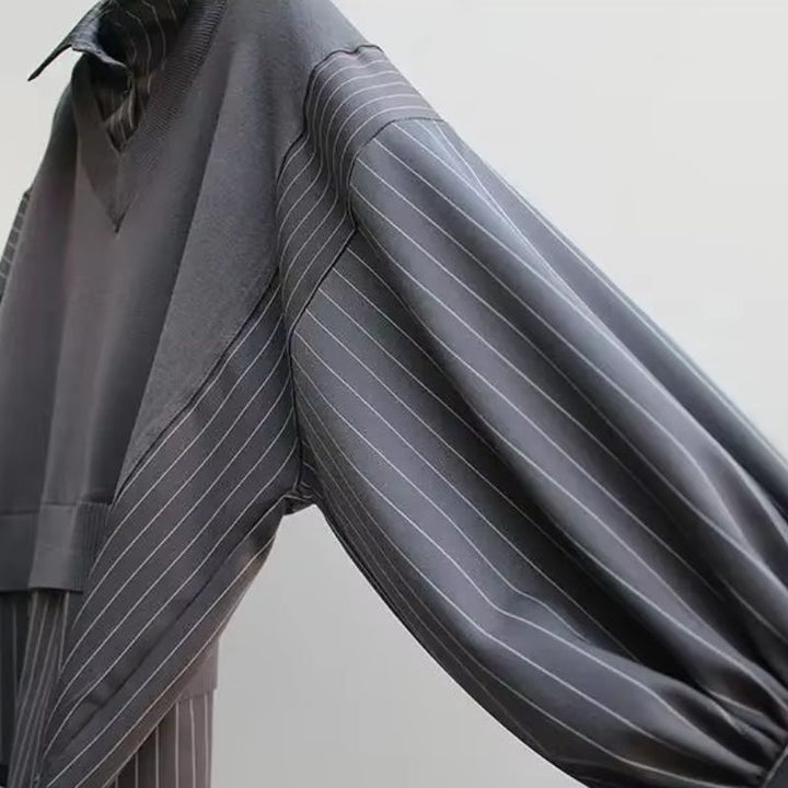Versatile long-sleeve women's layered blouse in a chic design, ideal for comfortable office or casual fashion.