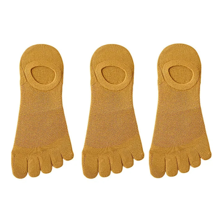 Soft, breathable men's no-show toe socks, 3-pair pack. Everyday comfort, perfect for athletic & casual use.