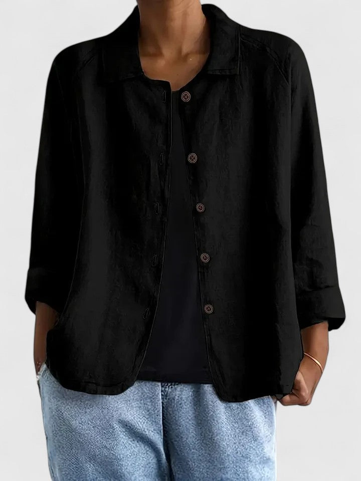 Comfortable women's layering top with a relaxed, loose fit. Versatile for casual wear & seasonal fashion.