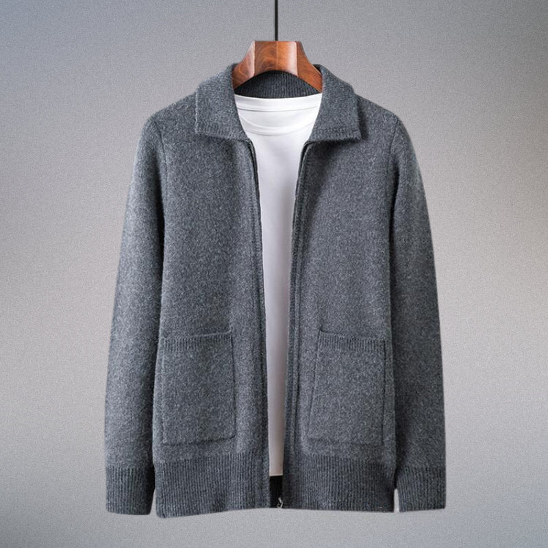 Relaxed fit men's Valero cardigan, ideal stylish and cozy layering for casual outings.