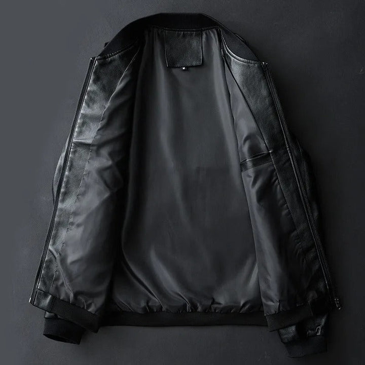 Detail of the zipper on a men's sleek water-resistant everyday jacket, highlighting its practical and modern design.