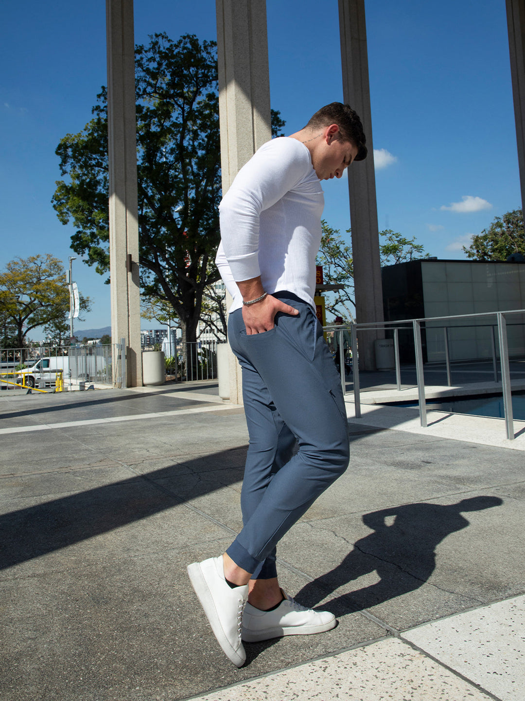 Men's workout & recovery joggers. Pre/post-gym comfort & active lifestyle wear.