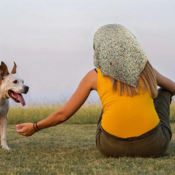 Women's floral patterned chiffon hair bandana, a must-have fashion headband accessory.