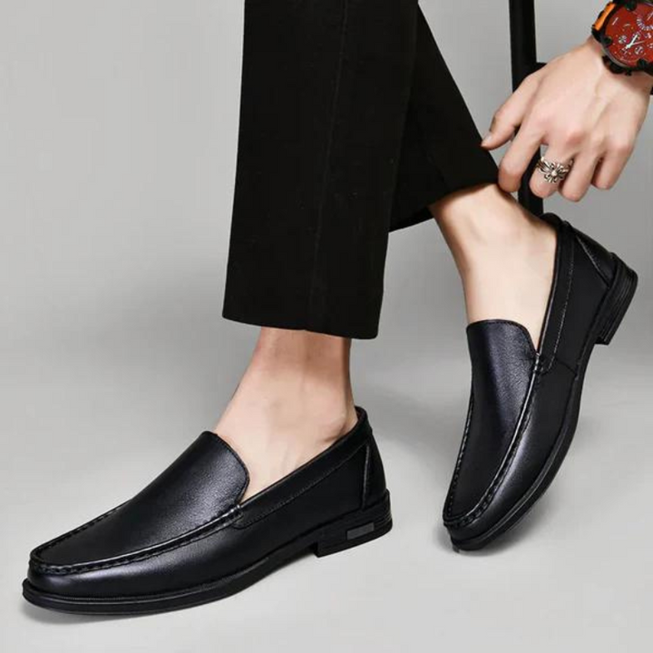 Comfortable men's classic slip-on footwear, stylish loafers for both casual and formal occasions.