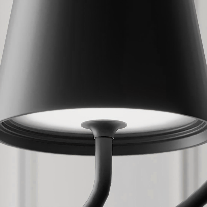 Convenient wireless LED hanging light, rechargeable for easy indoor/outdoor use, creates a cozy atmosphere.