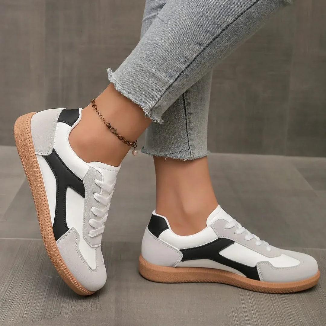 Low-profile women's casual sneakers, offering superior comfort for everyday wear & modern streetwear style.
