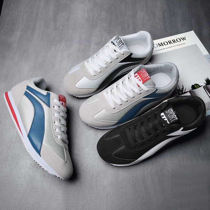 Retro men's sneakers: RetroStride, lightweight, all-day comfort, and ideal casual everyday footwear.
