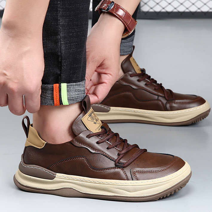 Get all-day comfort with these stylish men's premium casual sneakers.