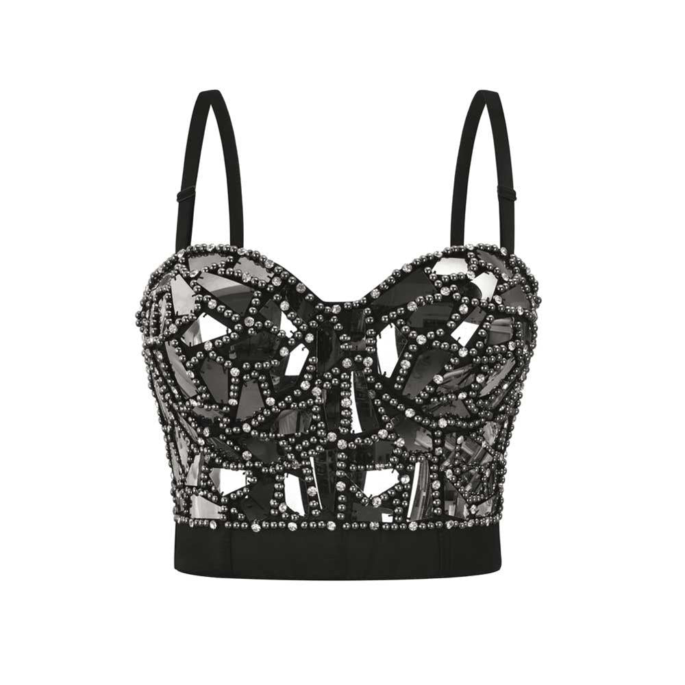 Empowering women's push-up bralette ensures comfortable daily support. Seamless lingerie for versatile wear.
