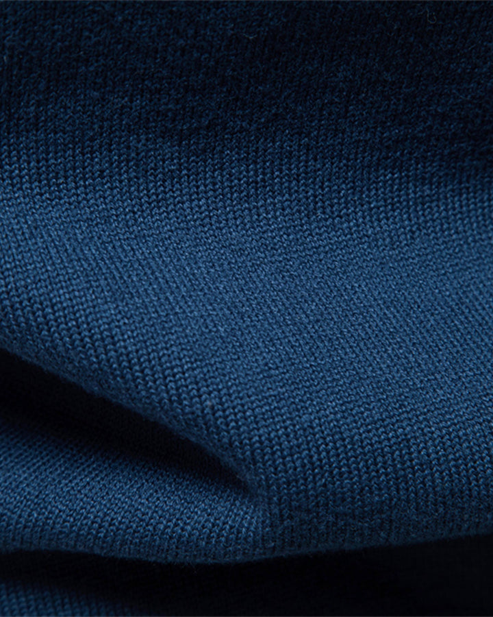 Men's smart casual crew neck sweater, comfortable textured knit for daily wear.