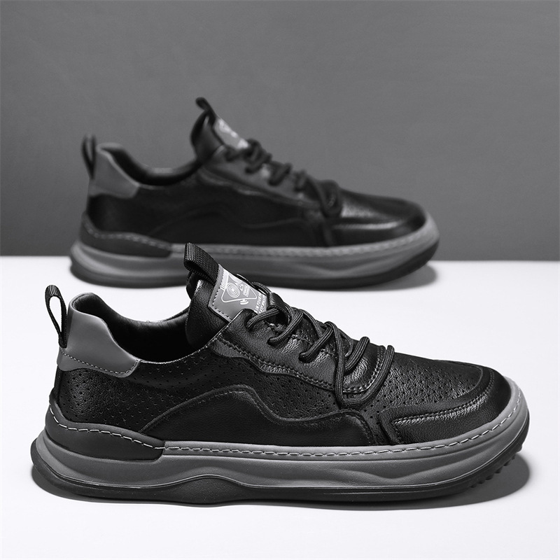 Men's stylish walking shoes. Enjoy superior foot comfort with these versatile casual sneakers, ideal for daily wear.