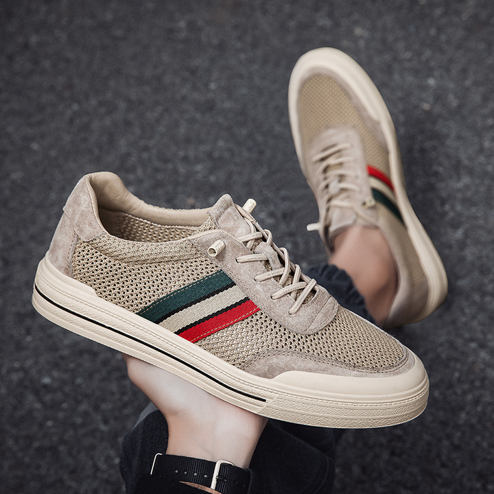 Classic design men's retro shoes, combining sporty style with casual comfort.