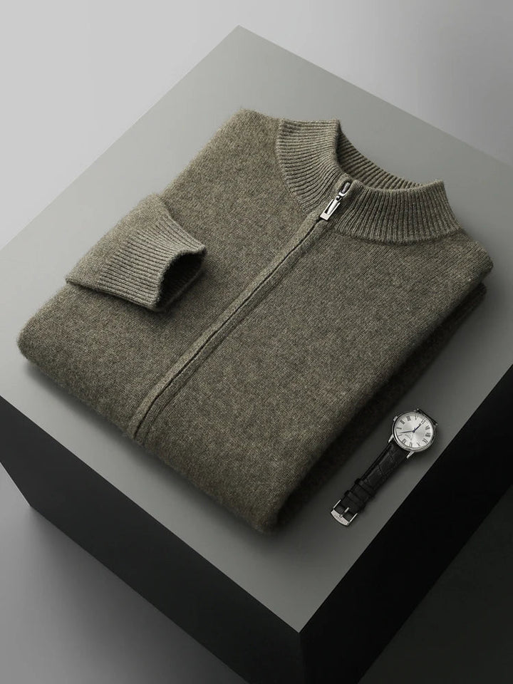 Effortless style: Men's comfortable zip-front cardigan, a long sleeve layering sweater perfect for everyday.
