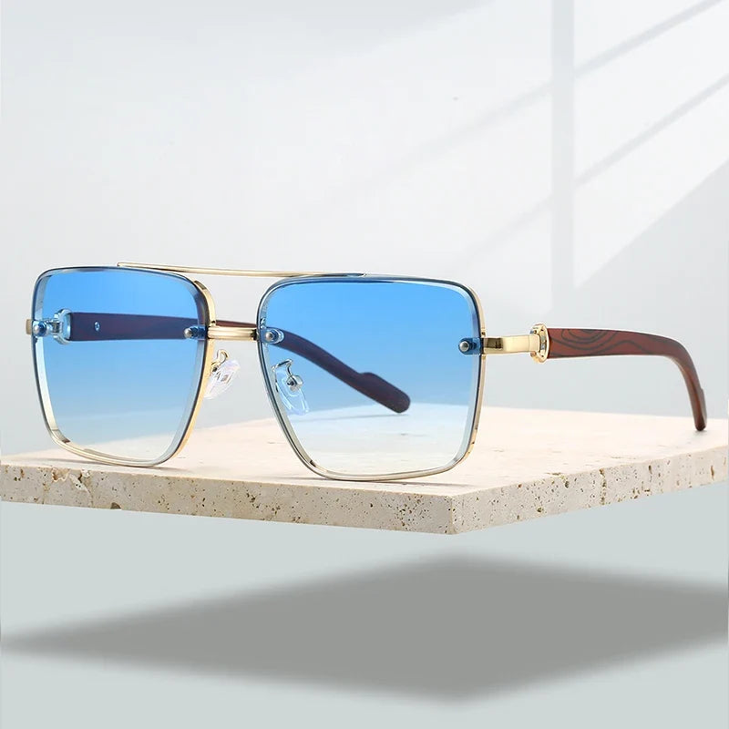Unisex Capri sunglasses with chic gold frame & UV400 protection. Stylish eyewear accessory for fashion.