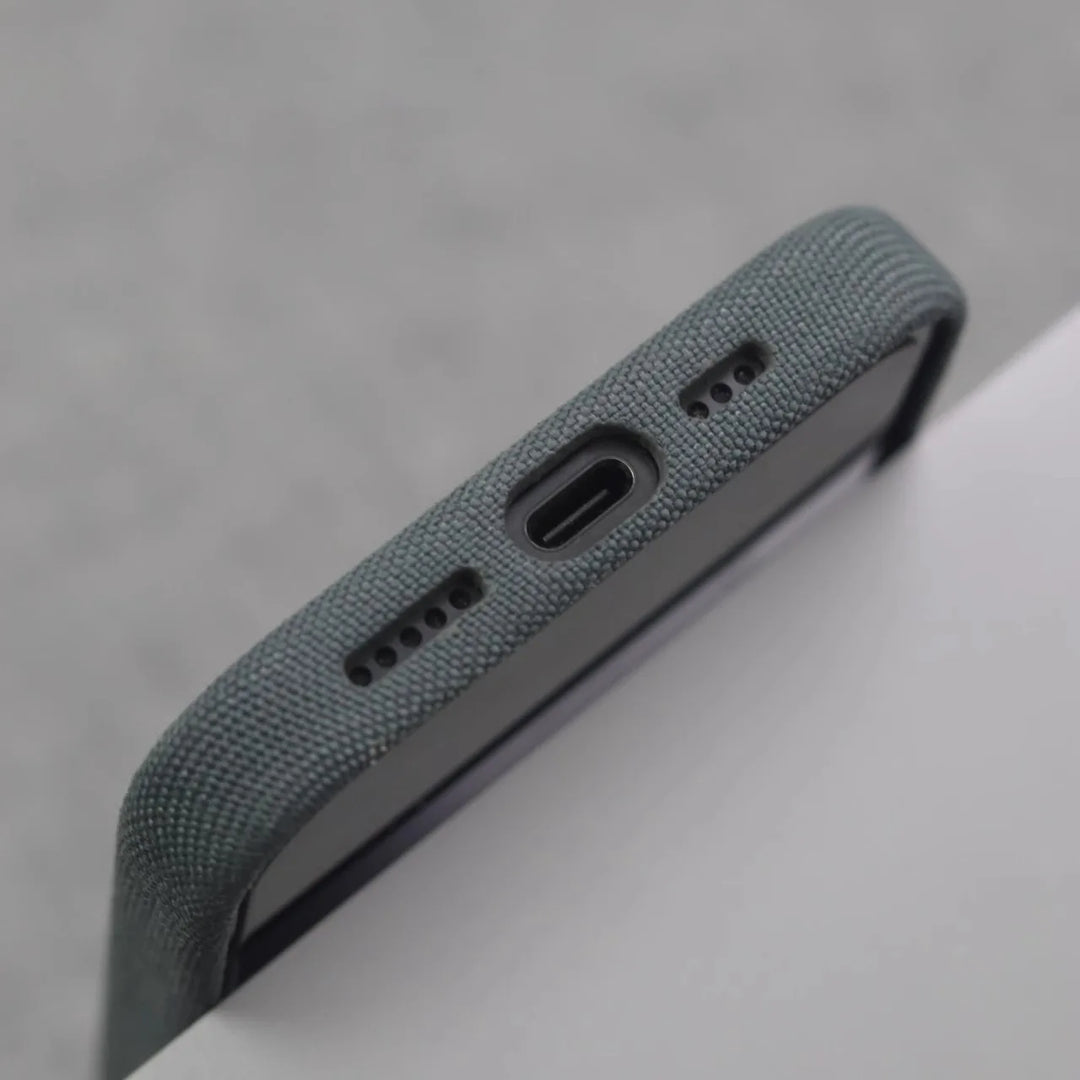 iPhone 15/14 protective case. Slim design with enhanced non-slip grip, MagSafe compatibility & scratch defense.