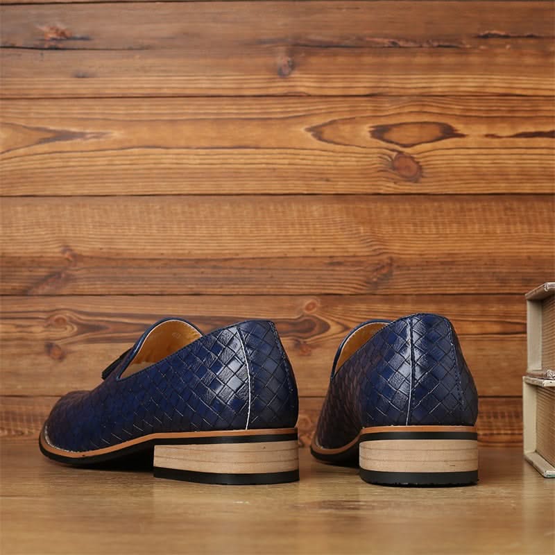 Slip-on men's loafers with a distinct woven pattern and stylish tassels. Great for casual smart attire.