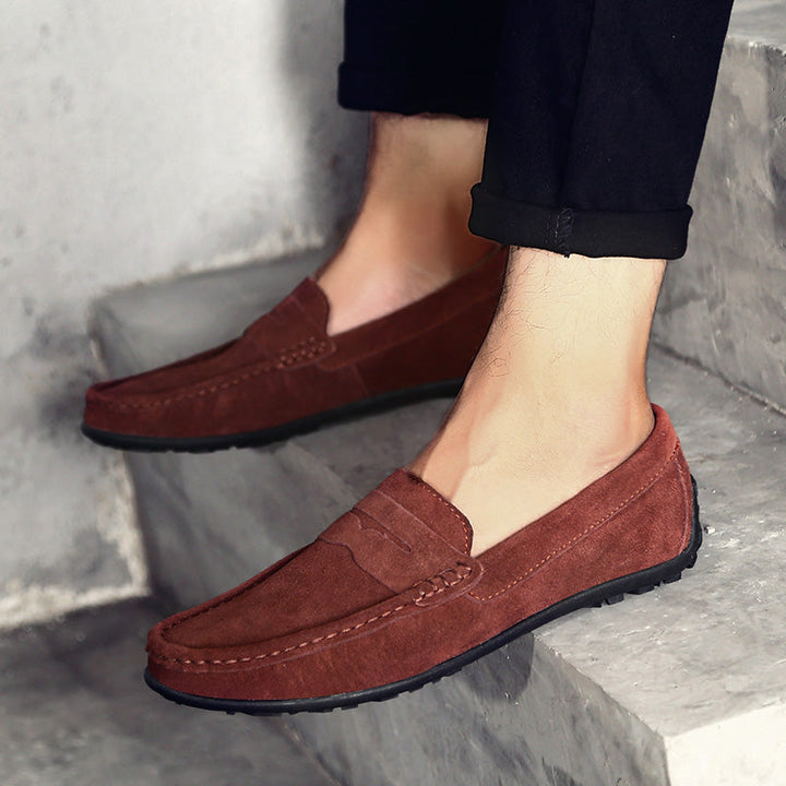 Casual men's slip-on loafers for weekend wear, combining comfort with a relaxed, stylish look.
