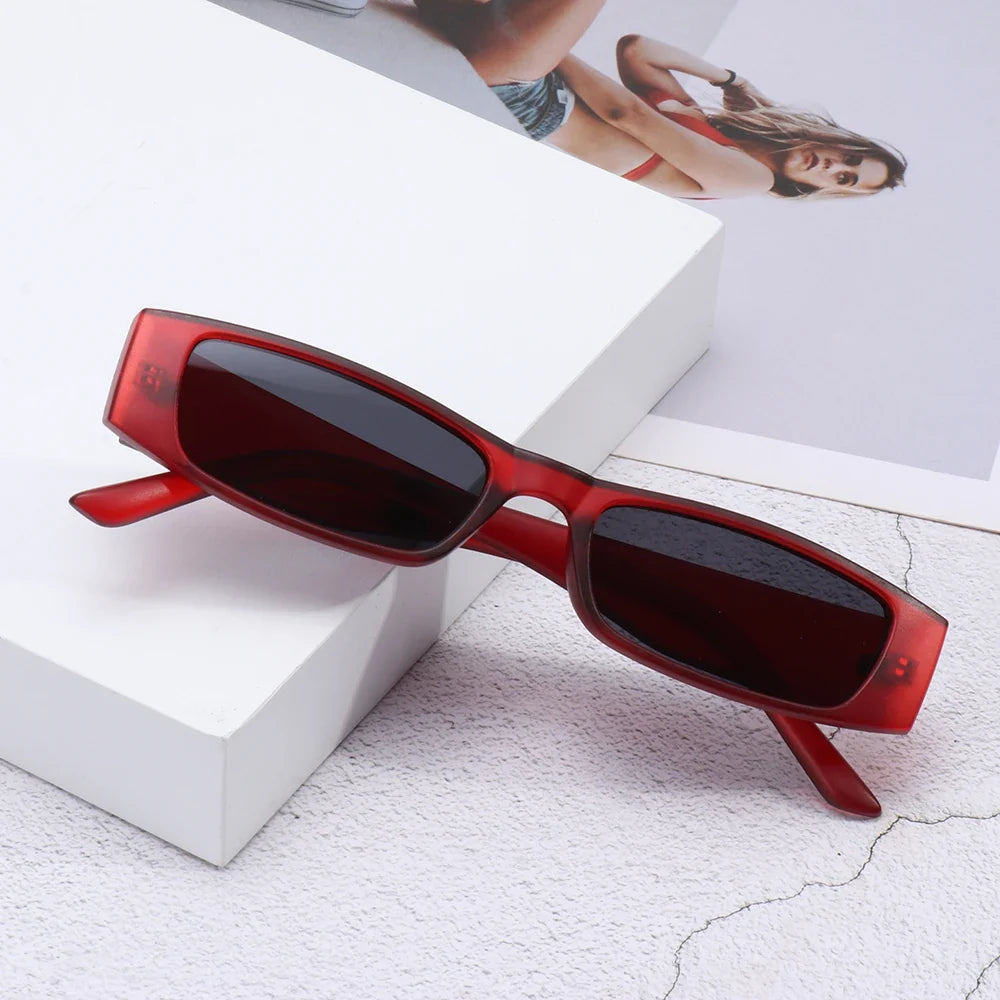 Chic Monroe sunglasses for women, versatile everyday wear with essential UV eye protection. Fashion accessory.