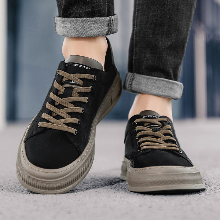 Sporty men's lightweight sneakers, comfortable daily shoes perfect for active everyday wear.