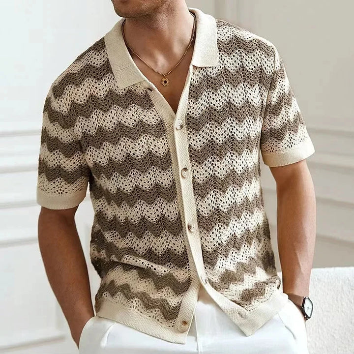 Breathable women's relaxed shirt, ideal for warm weather, summer fashion, and casual elegance.