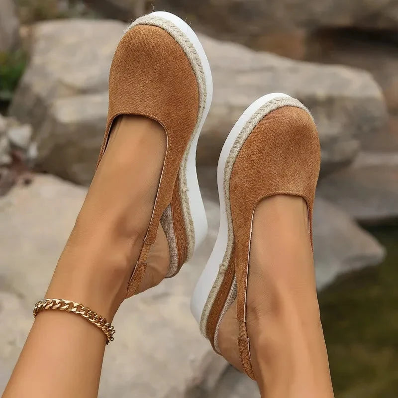 Slip-on women's sandals with advanced arch and posture support. Elegant, comfortable footwear for foot health.