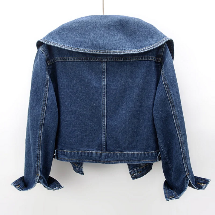 New arrival: Chic women's cropped outerwear jacket, a stylish and versatile piece for modern fashion.
