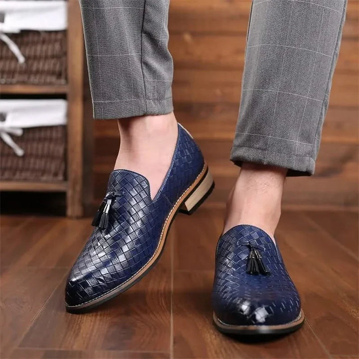 Men's formal dress shoes: Woven tassel loafers designed for comfort and style. Durable men's fashion.