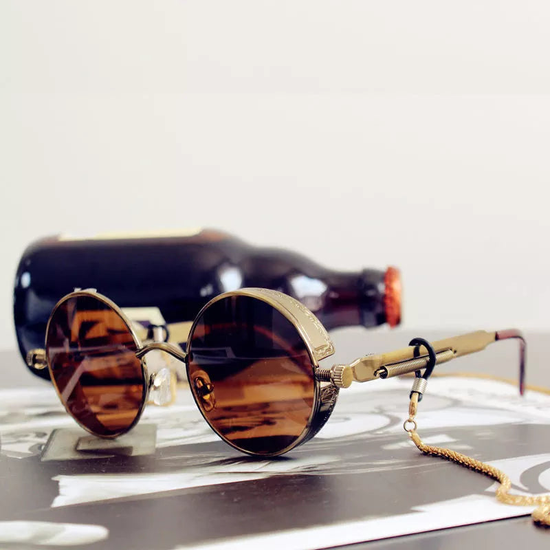 Unisex polarized UV400 sunglasses, limited edition. Classic design with anti-glare protective lenses.