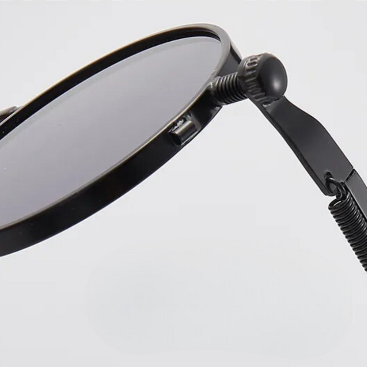 Unisex round vintage sunglasses for fashion-forward individuals, UV protection eyewear.