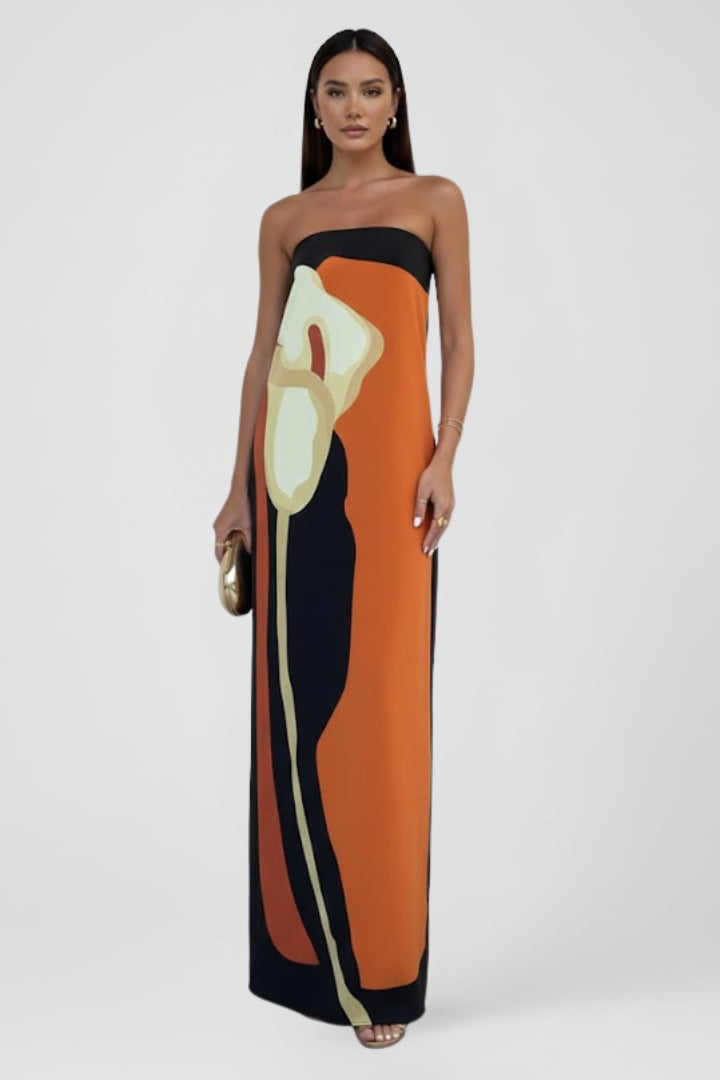 Comfortable women's strapless abstract print maxi dress, a chic choice for beach and summer events.