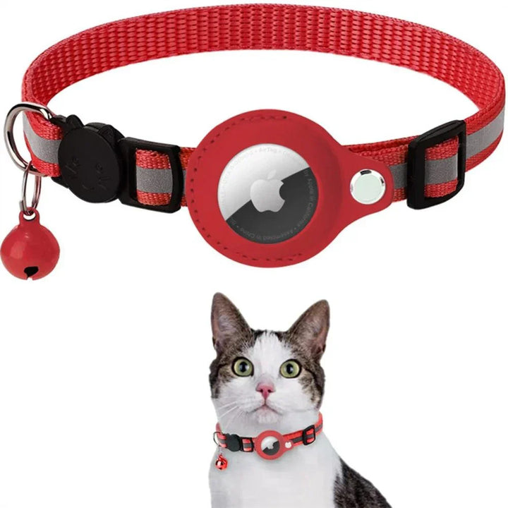 Close-up of the adjustable strap on a patterned cat safety collar