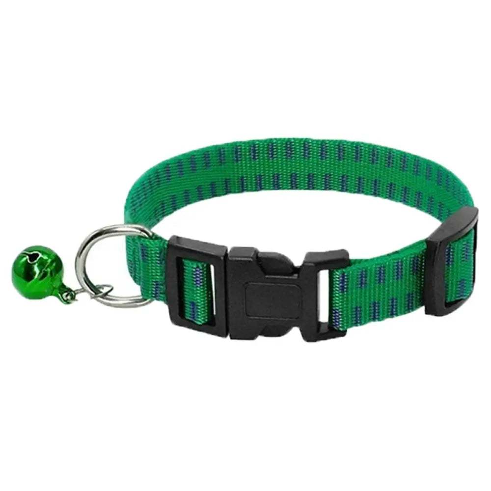 Adjustable nylon pet collar for flea & tick protection, suitable for cats & dogs, quick release buckle