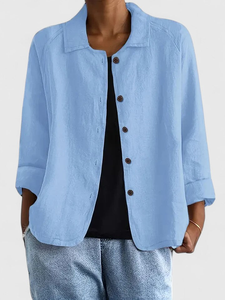 Loose-fit women's layering top. Comfortable & stylish, this versatile piece is perfect for everyday chic looks.