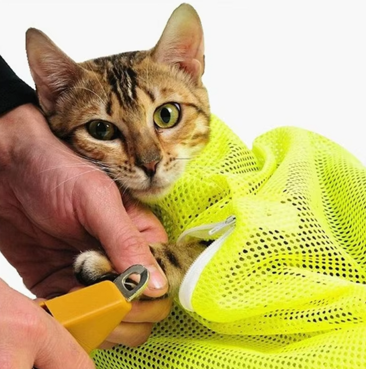 Cat grooming bag with mesh for safe bathing, keeping pets calm during nail care, cat care