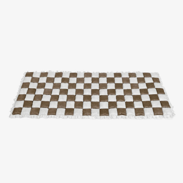 Modern pet sofa protector, washable and non-slip for a clean, pet-friendly home