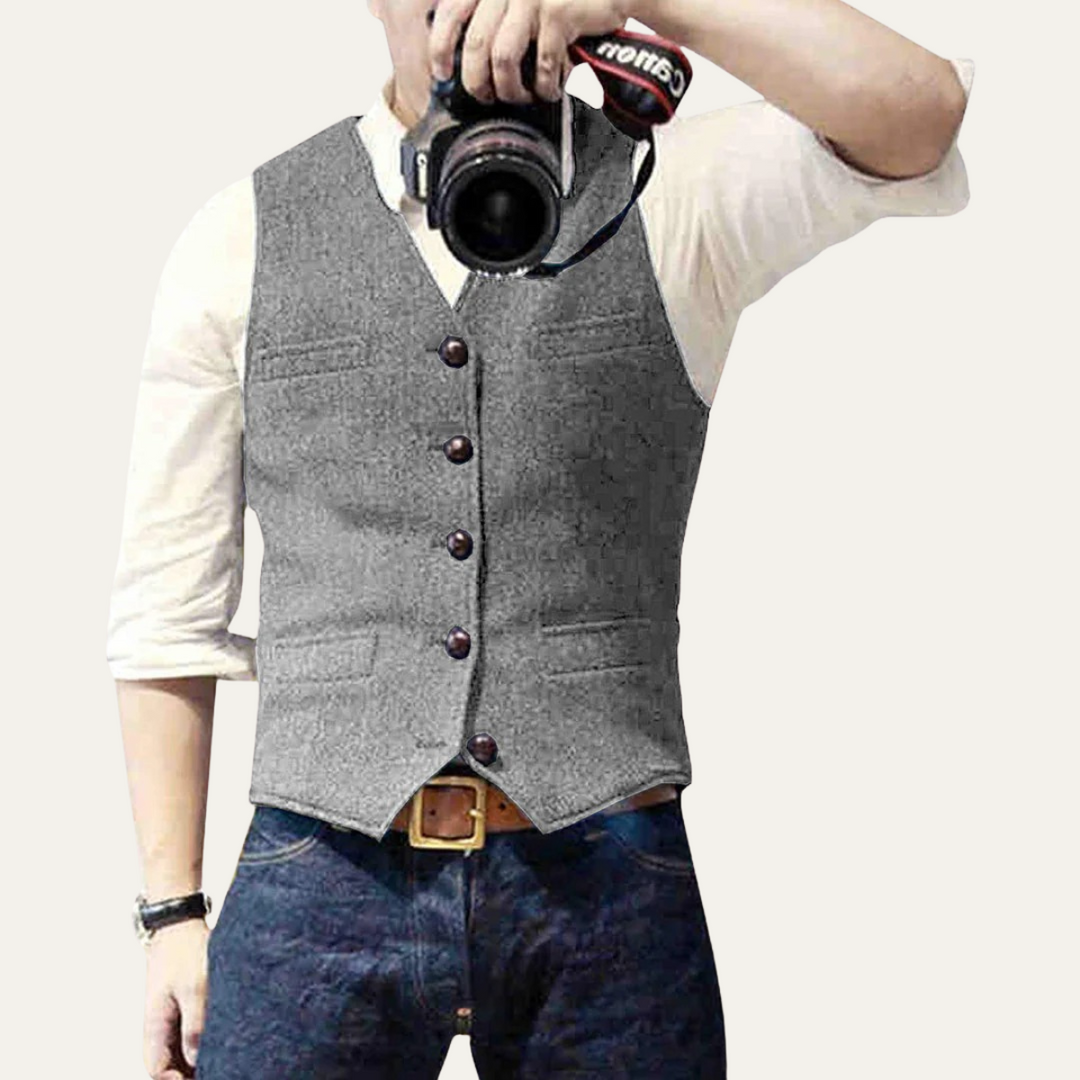 Stylish men's tailored vest, ideal for a wedding, business, or formal occasion.