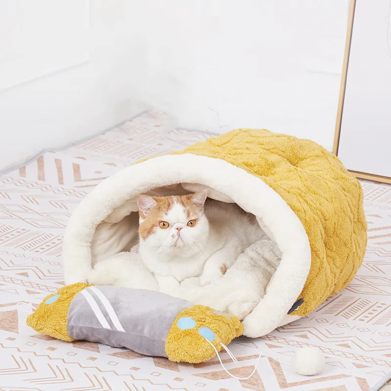 Cat comfort bed with a built-in play toy, perfect for a cozy cat nest and active felines