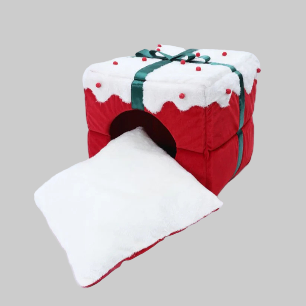New4 Christmas semi-enclosed pet bed, providing a warm and festive retreat for pets