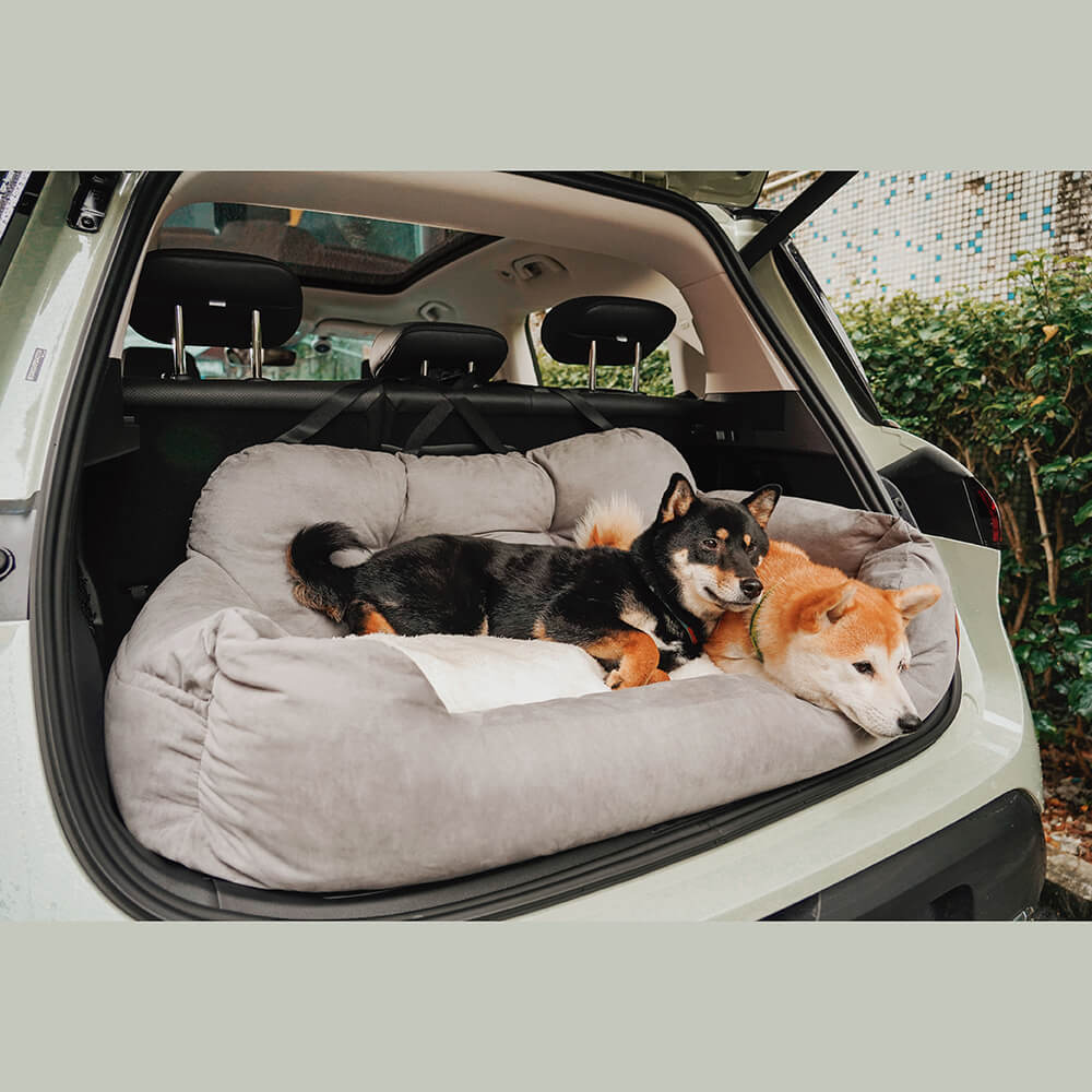 Pet comfort dog car seat, medium size, with protective bolsters, waterproof.