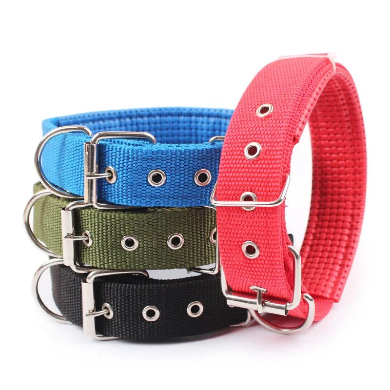 Blue durable nylon dog collar, comfortable and adjustable for all dog breeds, pet supplies.