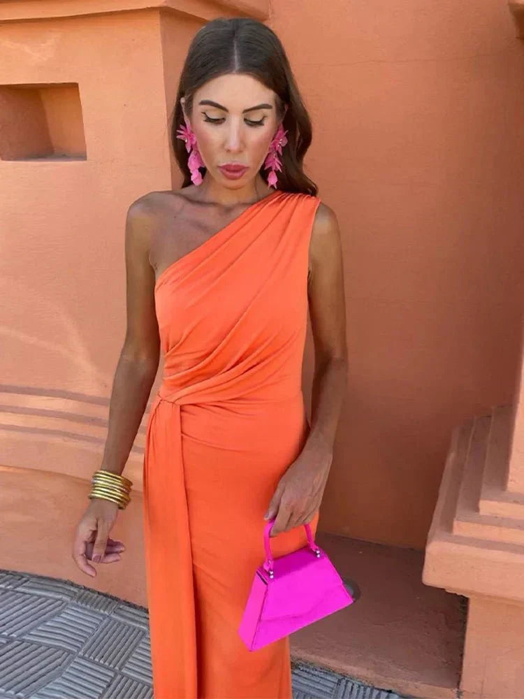 Flattering women's A-line cocktail dress with sleeveless design. Ideal formal wear for wedding guests & special occasions.