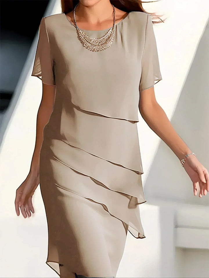 Elegant women's tiered midi dress, perfect for spring/summer parties, casual chic, or special occasions.