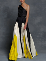 Sunburst Monochrome Elegance