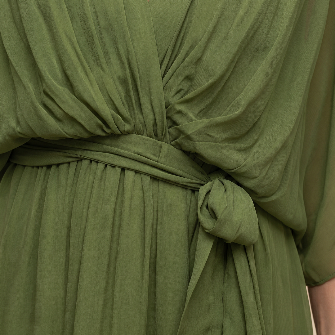 Elegant women's V-neck batwing sleeve midi dress, offering comfort and style for any event.